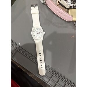 Ur Health Watch All White